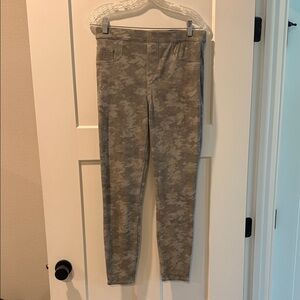 SPANX Camo Skinny Pants in Tan